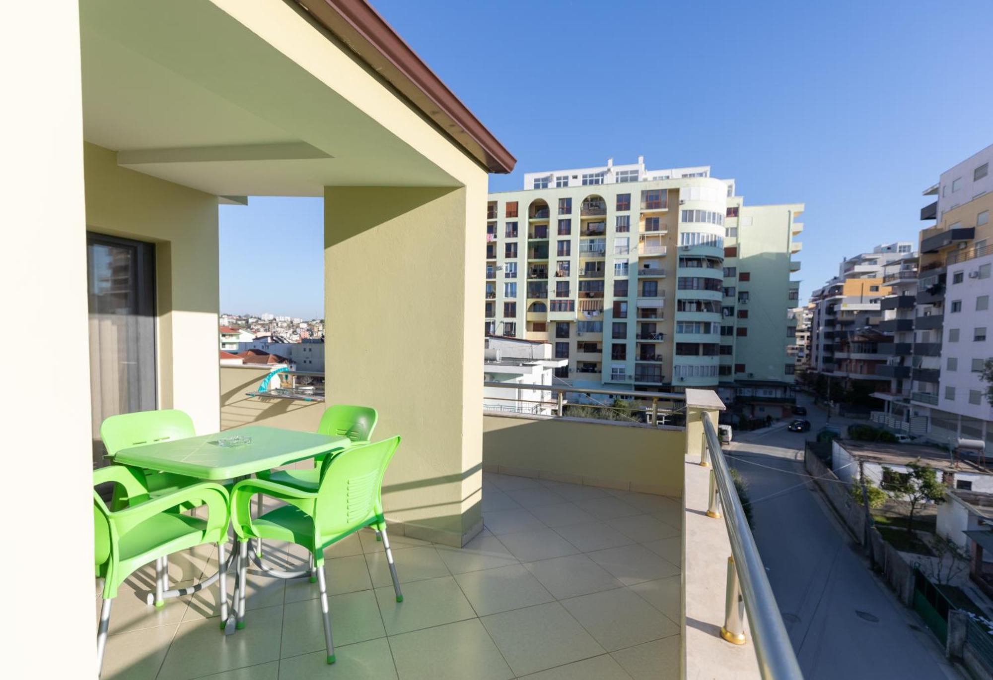 Emi Apartment's Lägenhet *